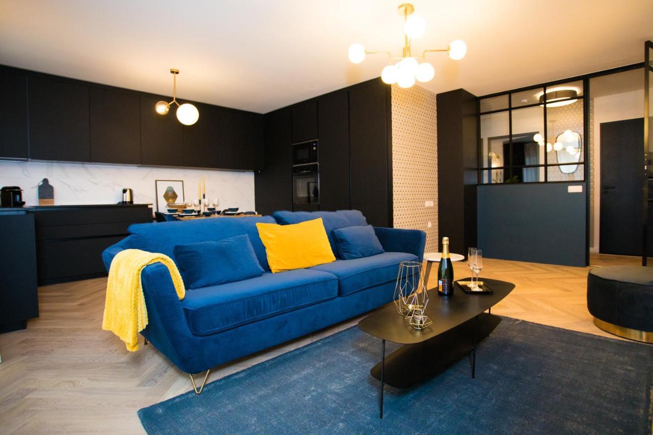 Art Deco Apartment In Disneyland Bmyguest Шеси Екстериор снимка