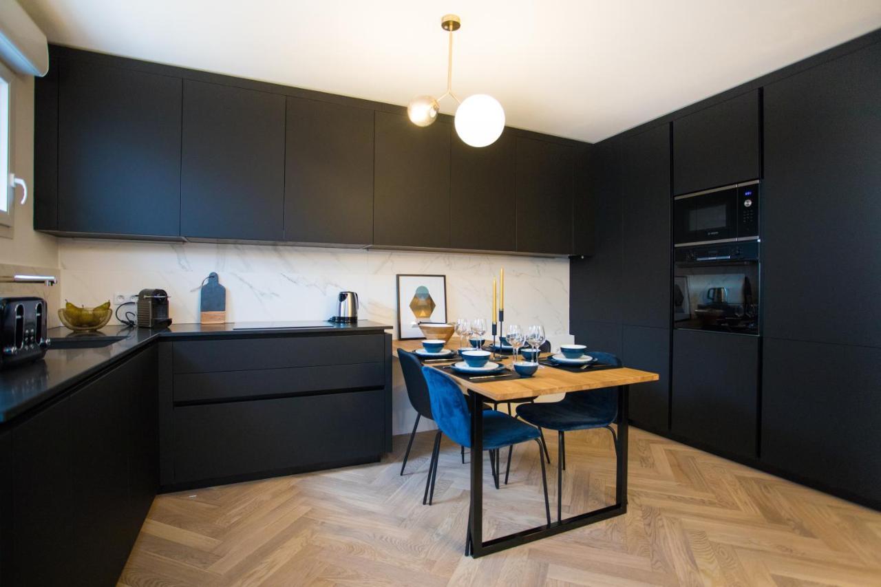 Art Deco Apartment In Disneyland Bmyguest Шеси Екстериор снимка